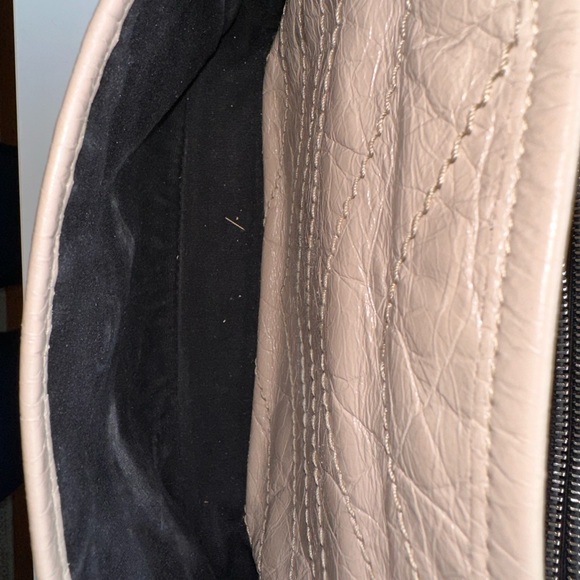 Yves Saint Laurent Medium Niki - Picture 5 of 16